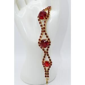 1950s Red Rhinestone Gold Tone Link Bracelet Open Back Prong Set 7 Inch